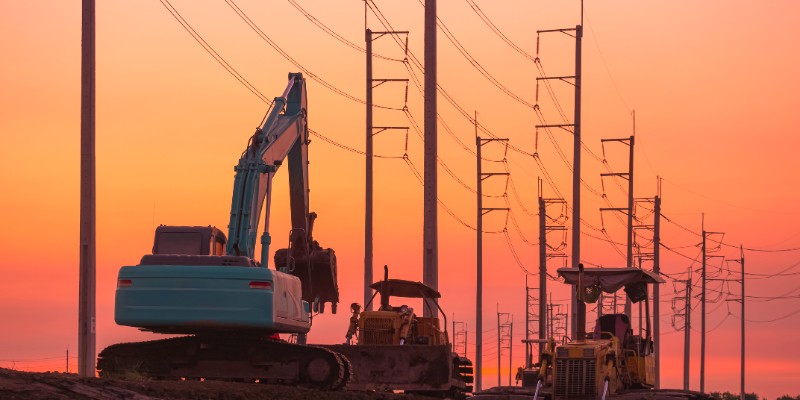 UETDREL006 - Work safely in the vicinity of live electrical apparatus as a non-electrical worker